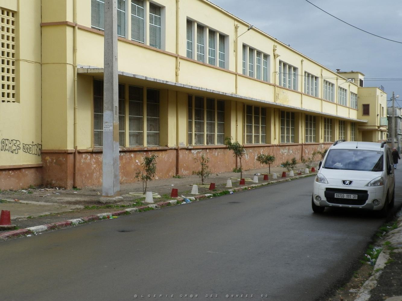323 ecole garcon maraval rue pierre loti.JPG